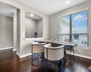 24910 Meadowthorn Crest Lane - Photo Thumbnail 18
