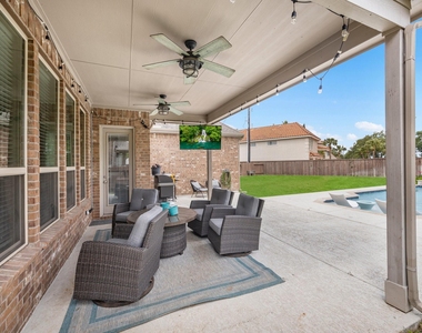 24910 Meadowthorn Crest Lane - Photo Thumbnail 31