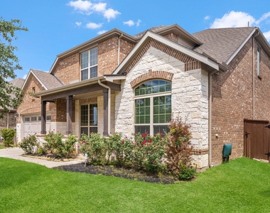 24910 Meadowthorn Crest Lane - Photo Thumbnail 8