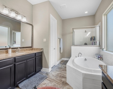 24910 Meadowthorn Crest Lane - Photo Thumbnail 3