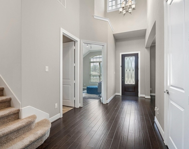 24910 Meadowthorn Crest Lane - Photo Thumbnail 11
