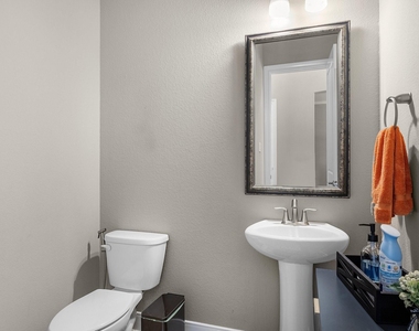 24910 Meadowthorn Crest Lane - Photo Thumbnail 12