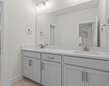 2718 Cottage Place - Photo Thumbnail 22