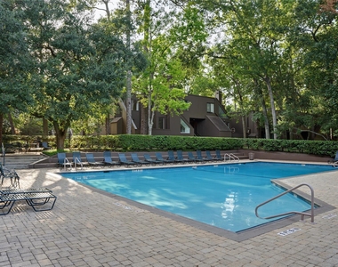 102 Litchfield Lane - Photo Thumbnail 15
