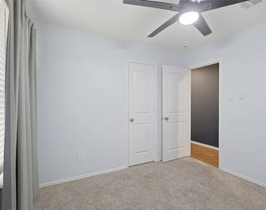 16826 Short Pines Drive - Photo Thumbnail 11