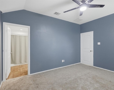 16826 Short Pines Drive - Photo Thumbnail 5