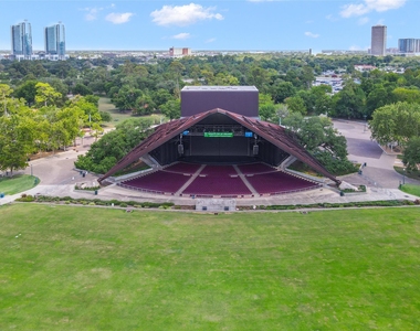 1400 Hermann Drive - Photo Thumbnail 18