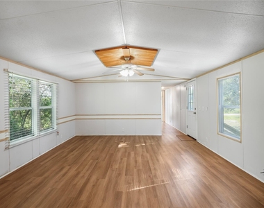 71 Road 5221 - Photo Thumbnail 6