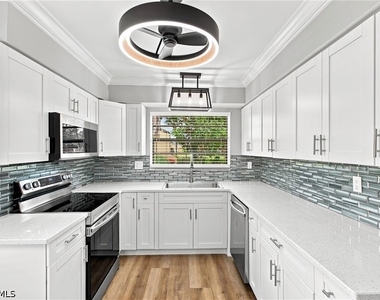 646 Se 12th Court - Photo Thumbnail 14