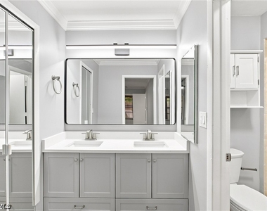 646 Se 12th Court - Photo Thumbnail 19