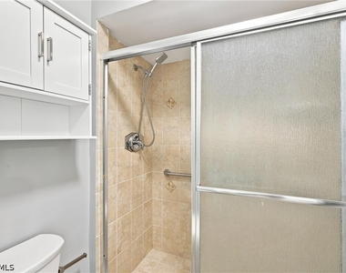 646 Se 12th Court - Photo Thumbnail 20