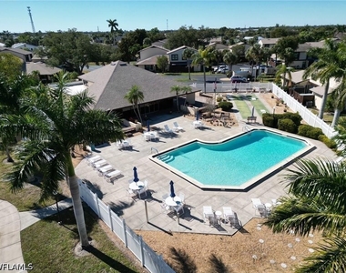 646 Se 12th Court - Photo Thumbnail 30