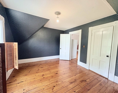 883 Union - Photo Thumbnail 1