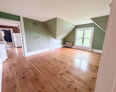 883 Union - Photo Thumbnail 3
