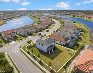 11884 Arbor Trace Drive - Photo Thumbnail 47