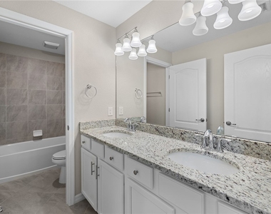 11884 Arbor Trace Drive - Photo Thumbnail 22