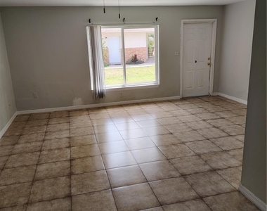 2709 Jackson - Photo Thumbnail 1