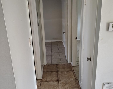 2709 Jackson - Photo Thumbnail 5