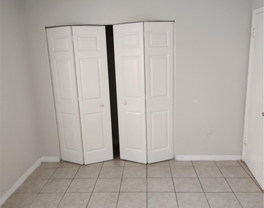 2709 Jackson - Photo Thumbnail 7