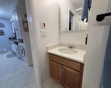 18 Windsor Hill - Photo Thumbnail 10