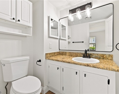 9261 Central Park Drive - Photo Thumbnail 15