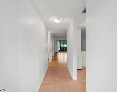 28161 Pine Haven Way - Photo Thumbnail 5