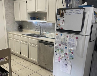 2101 Forest Knoll Drive Ne - Photo Thumbnail 6
