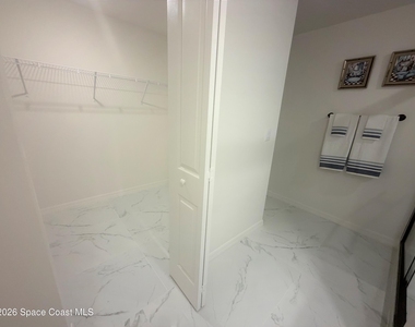 3161 Fergus Avenue Se - Photo Thumbnail 9