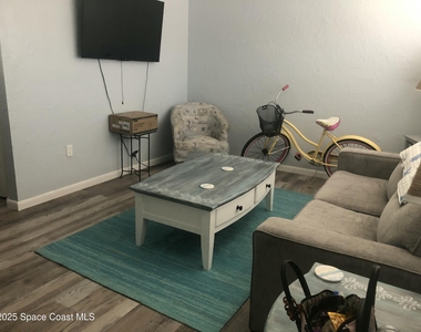 380 N Brevard Avenue - Photo Thumbnail 2