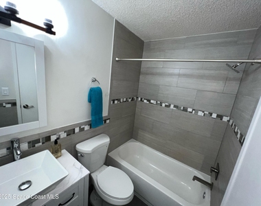 216 Preston Lane - Photo Thumbnail 6