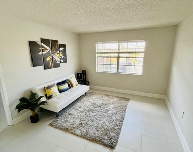 216 Preston Lane - Photo Thumbnail 1