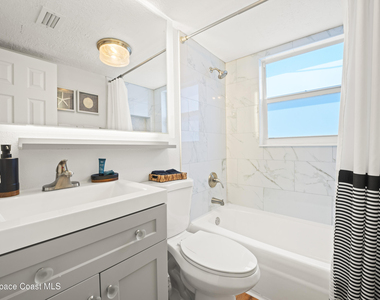 299 E Central Boulevard - Photo Thumbnail 6
