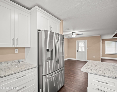 6424 Dane Avenue - Photo Thumbnail 13