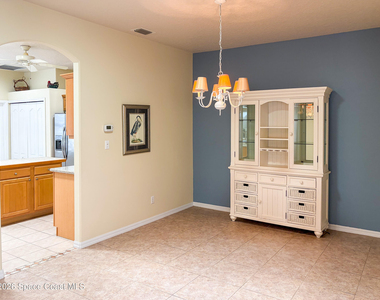 4292 Woodhall Circle - Photo Thumbnail 5