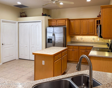 4292 Woodhall Circle - Photo Thumbnail 9
