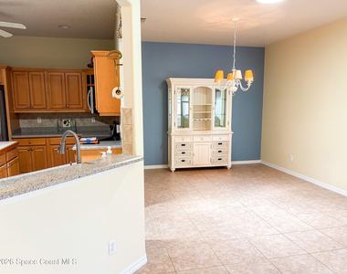 4292 Woodhall Circle - Photo Thumbnail 6