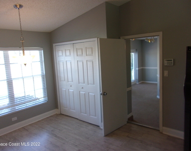 6895 Grissom Parkway - Photo Thumbnail 5