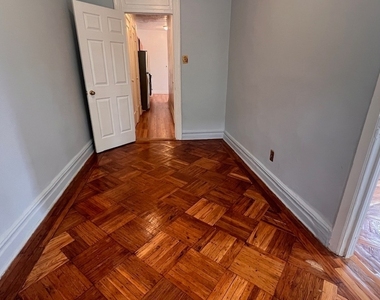 593 Miller Avenue - Photo Thumbnail 9