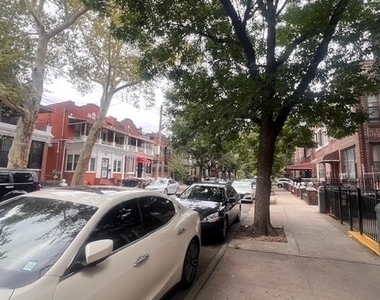 593 Miller Avenue - Photo Thumbnail 10