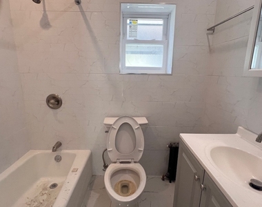 610 East 3 Street - Photo Thumbnail 12