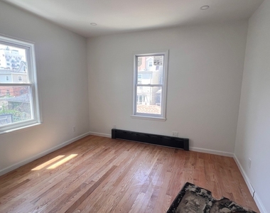 610 East 3 Street - Photo Thumbnail 5