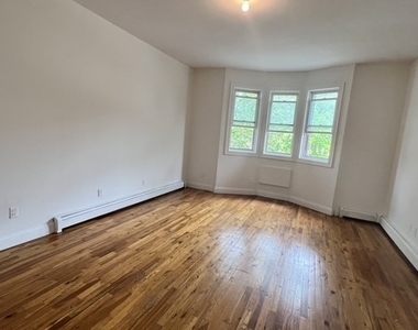 548 Rockaway Avenue - Photo Thumbnail 4