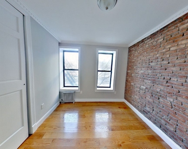 East 100th Street - Photo Thumbnail 2