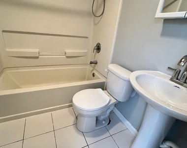 North Burgher Avenue - Photo Thumbnail 14