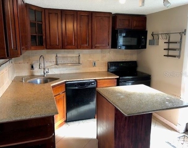 3222 Acacia Street - Photo Thumbnail 2