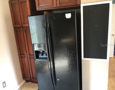 3222 Acacia Street - Photo Thumbnail 3