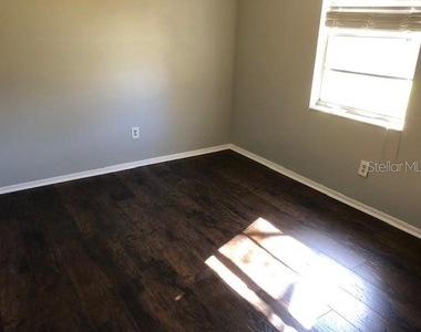 3222 Acacia Street - Photo Thumbnail 7
