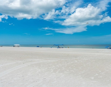 11605 Gulf Boulevard - Photo Thumbnail 2
