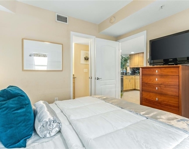 11605 Gulf Boulevard - Photo Thumbnail 38