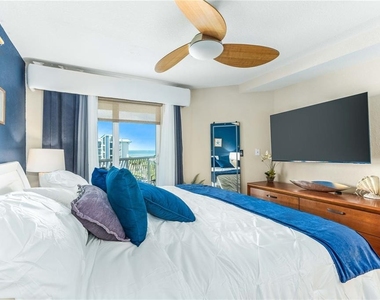 11605 Gulf Boulevard - Photo Thumbnail 19